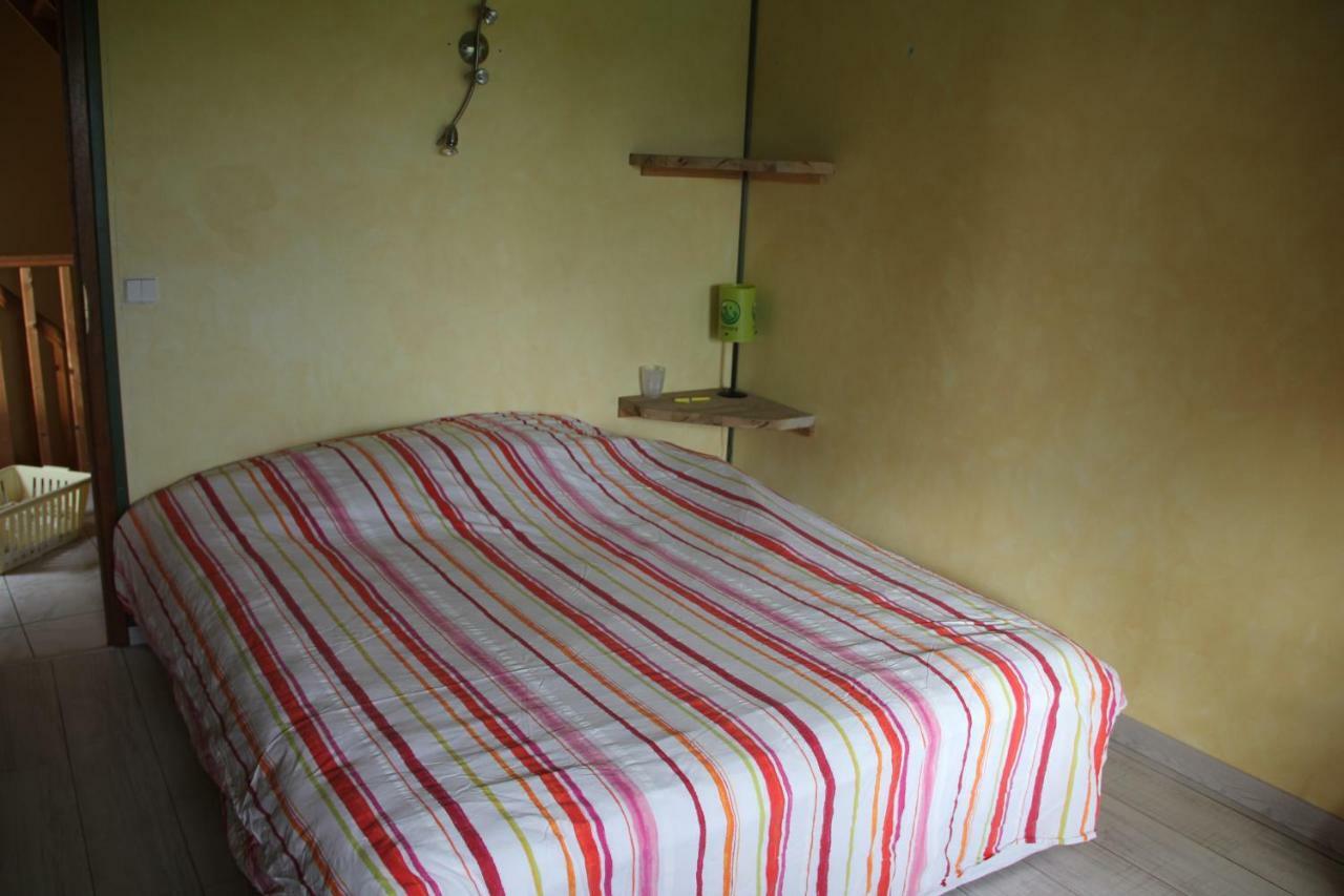 Le Clos Des Frasses Hotell Chainaz-les-Frasses Exteriör bild