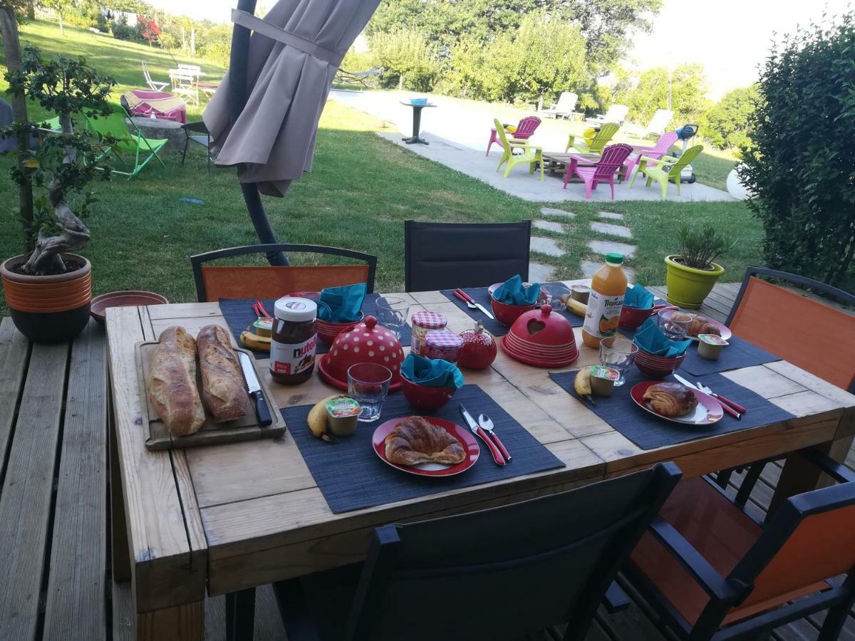 Le Clos Des Frasses Hotell Chainaz-les-Frasses Exteriör bild